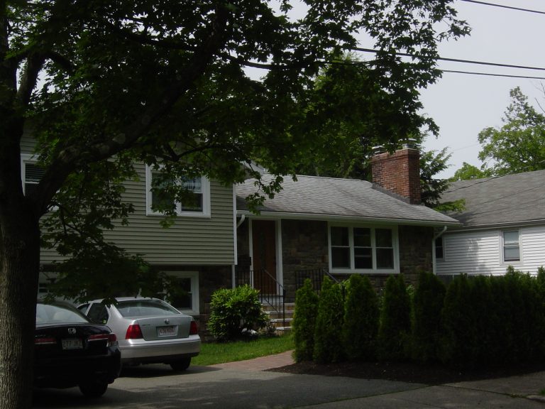 Siding Installation Contractors in Waltham MA EM Snow