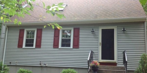 Foxboro, MA Certainteed Vinyl Siding & Gutters, Shutters & Trim | EM Snow